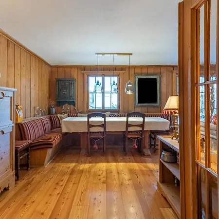 Chesa La Funtauna - Celerina Apartment